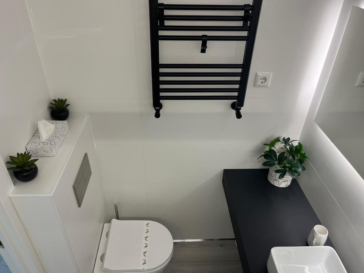 Black And White Suite "La Marinera" 乌迪亚莱斯堡 外观 照片